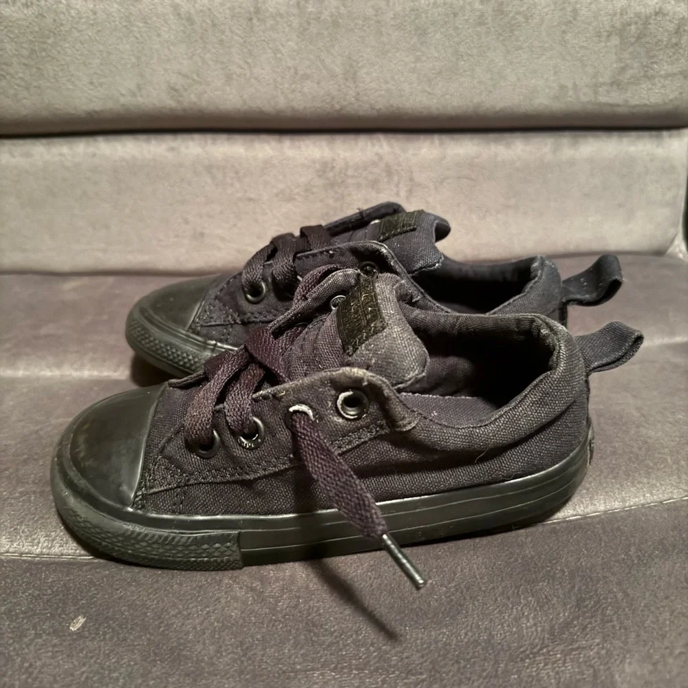 Kids Black Converse Sneakers size 10